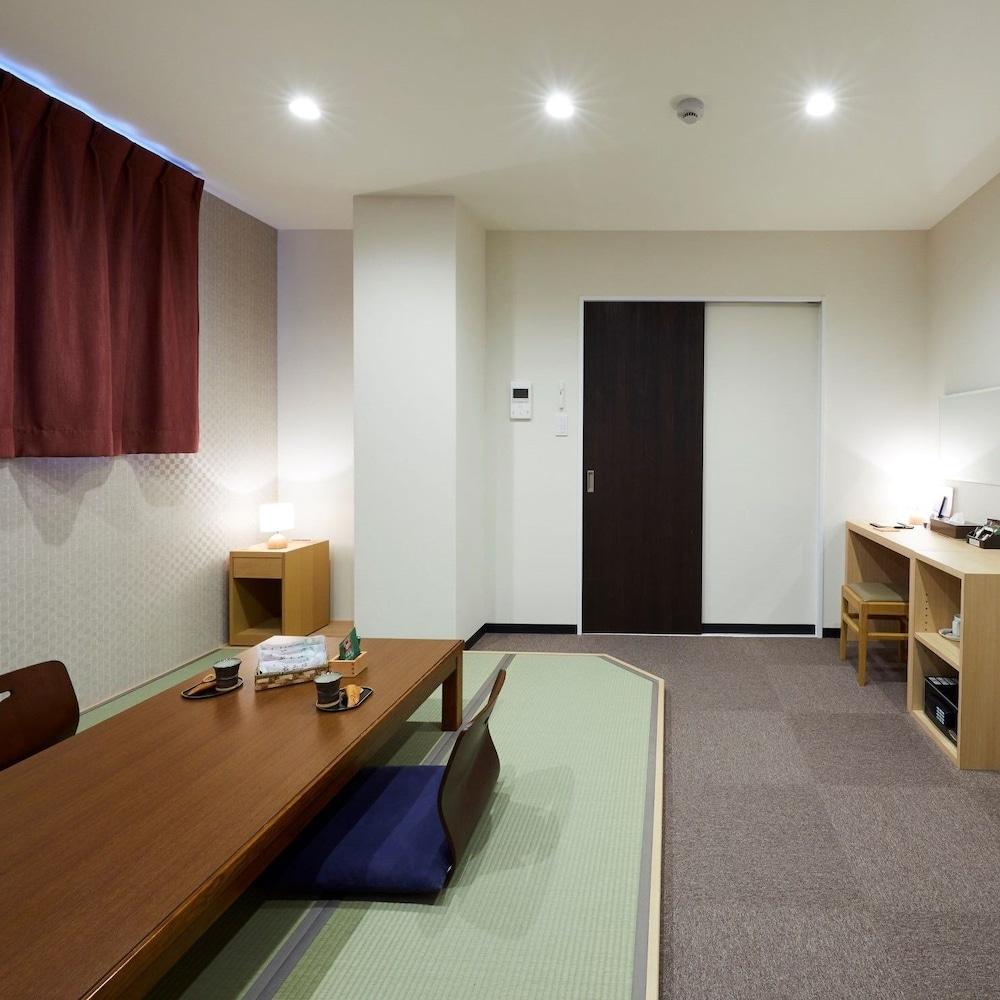 Rinn Shichijo Ohashi Bridge Aparthotel 3*